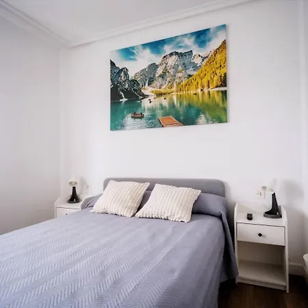 شقة Piso En El Centro De Asturias لانغريو