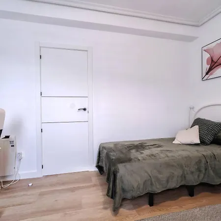 Piso En El Centro De Asturias شقة لانغريو